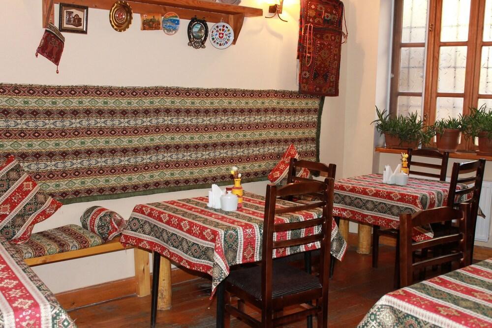 Altstadt & Cafe Hotel